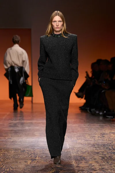Look 22